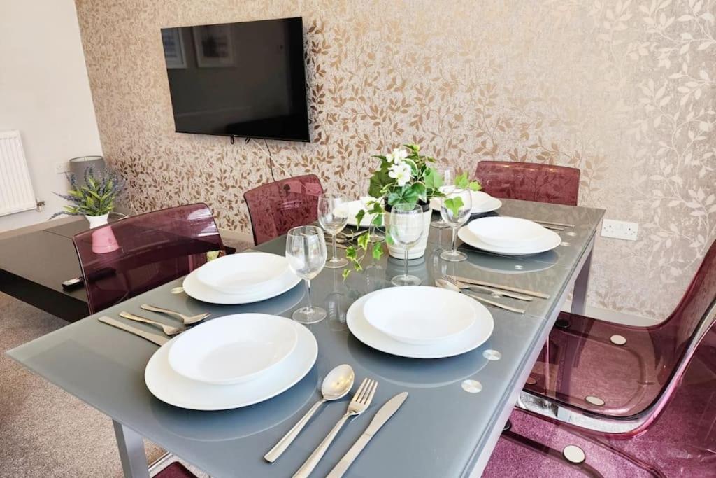 Horizon House, Modern 2-Bedroom Flat 2, Parking, Netflix, Oksford Zewnętrze zdjęcie